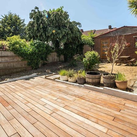 Вилла Elegant 2Bd House With Garden And Decked Patio Лондон Экстерьер фото